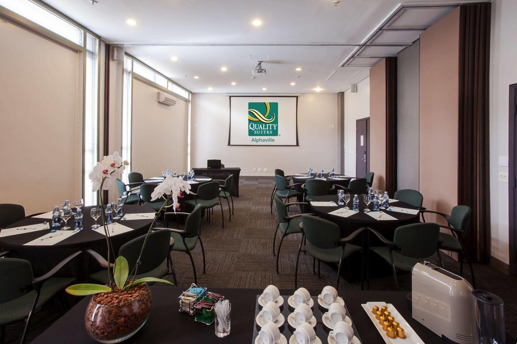 Quality Suites Alphaville Barueri Exterior foto